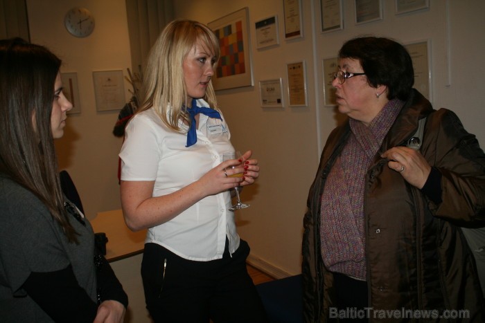 Ceļojumu aģentūra Baltic Travel Group 03.01.2013 viesmīlīgi uzņēma savus sadarbības partnerus un izrādīja biroja paplašinātās telpas. www.baltic.trave Ceļojumu aģentūra Baltic Travel Group 03.01.2013 viesmīlīgi uzņēma savus sadarbības partnerus un izrādīja biroja paplašinātās telpas. www.baltic.trave 86947