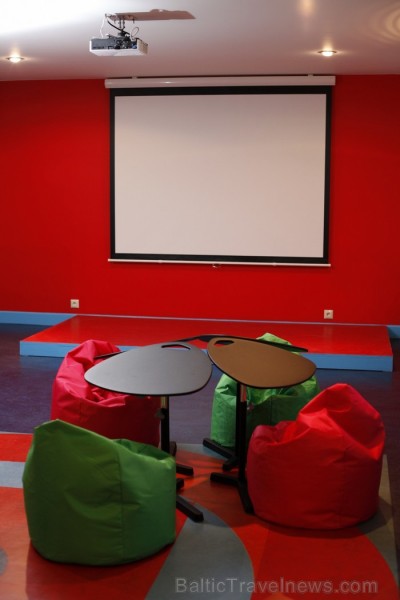 Biznesa augstskolā Turība darbu uzsācis jaunais, paplašinātais un modernizētais biznesa inkubators, kur labiekārtotas vairāk nekā 30 darba vietas. Fot Biznesa augstskolā Turība darbu uzsācis jaunais, paplašinātais un modernizētais biznesa inkubators, kur labiekārtotas vairāk nekā 30 darba vietas. Fot 87040