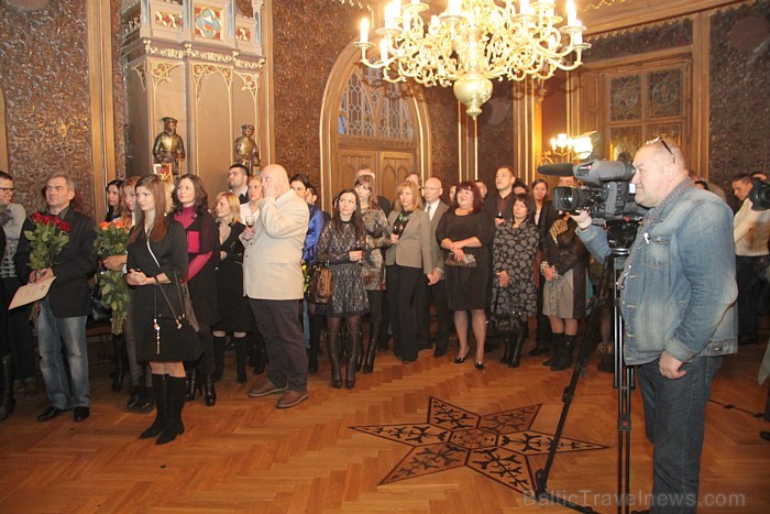Dziedātāja Diāna Pīrāgs prezentē Mazajā Ģildē dziesmas «Rīga» videoklipu, ko atbasta «Live Rīga» par prieku rīdziniekiem un pilsētas viesiem - www.Dia Dziedātāja Diāna Pīrāgs prezentē Mazajā Ģildē dziesmas «Rīga» videoklipu, ko atbasta «Live Rīga» par prieku rīdziniekiem un pilsētas viesiem - www.Dia 87567