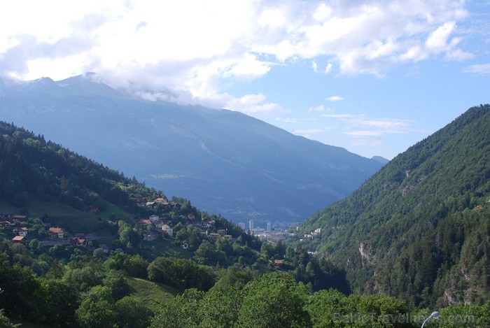 Valsts centrālajā daļā atrodas Lucerna - vieta, kur svētki ir dzīves stils, ko papildina lieliska ainava. www.myswitzerland.com Valsts centrālajā daļā atrodas Lucerna - vieta, kur svētki ir dzīves stils, ko papildina lieliska ainava. www.myswitzerland.com 87608