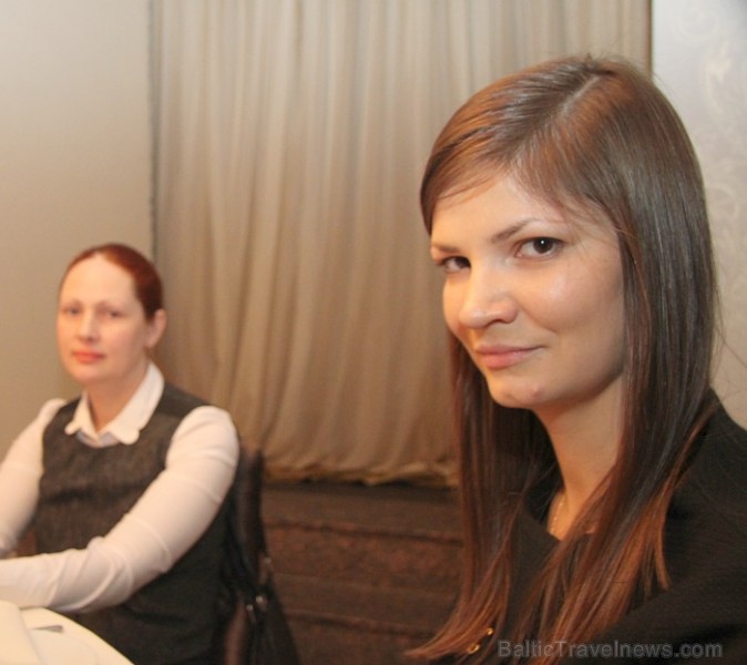 «Gada cilvēks tūrismā 2012» komisijas dalībniece Karīna Sabirova (BalticTravelnews.com, no labās) «Gada cilvēks tūrismā 2012» komisijas dalībniece Karīna Sabirova (BalticTravelnews.com, no labās) 87773