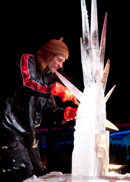 15. jubilejas gada skulptūras veidotas no rekordliela ledus daudzuma, bet skatītāji Jelgavā tika pārsteigti ar dažādiem priekšnesumiem un šoviem. www. 15. jubilejas gada skulptūras veidotas no rekordliela ledus daudzuma, bet skatītāji Jelgavā tika pārsteigti ar dažādiem priekšnesumiem un šoviem. www. 88112