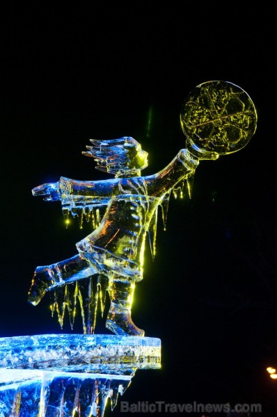 15. jubilejas gada skulptūras veidotas no rekordliela ledus daudzuma, bet skatītāji Jelgavā tika pārsteigti ar dažādiem priekšnesumiem un šoviem. www. 15. jubilejas gada skulptūras veidotas no rekordliela ledus daudzuma, bet skatītāji Jelgavā tika pārsteigti ar dažādiem priekšnesumiem un šoviem. www. 88116