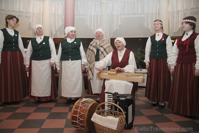 Latgales viesnīcas «Kolonna Hotel Rēzekne» restorāns «Rozalija» aicina uz lustīgajiem «Latgalīšu vokorim» - www.hotelkolonna.com Latgales viesnīcas «Kolonna Hotel Rēzekne» restorāns «Rozalija» aicina uz lustīgajiem «Latgalīšu vokorim» - www.hotelkolonna.com 88819