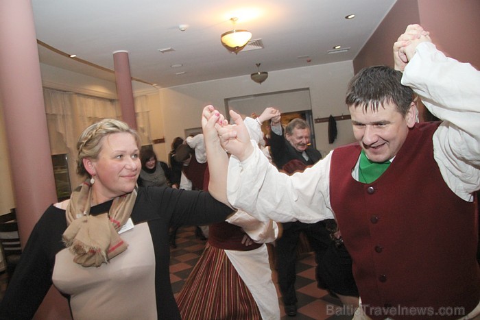 Latgales viesnīcas «Kolonna Hotel Rēzekne» restorāns «Rozalija» aicina uz lustīgajiem «Latgalīšu vokorim» - www.hotelkolonna.com Latgales viesnīcas «Kolonna Hotel Rēzekne» restorāns «Rozalija» aicina uz lustīgajiem «Latgalīšu vokorim» - www.hotelkolonna.com 88870