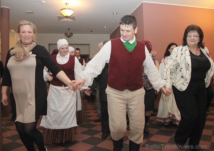 Latgales viesnīcas «Kolonna Hotel Rēzekne» restorāns «Rozalija» aicina uz lustīgajiem «Latgalīšu vokorim» - www.hotelkolonna.com Latgales viesnīcas «Kolonna Hotel Rēzekne» restorāns «Rozalija» aicina uz lustīgajiem «Latgalīšu vokorim» - www.hotelkolonna.com 88876