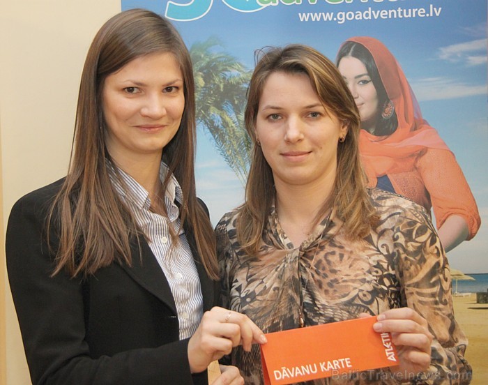 Travelnews.lv konkursu atbalstīja fitnesa klubu tīkls «Atlētika» (www.atletika.lv) un balvu no BalticTravelnews.com mārketinga direktores Karīnas Sabi Travelnews.lv konkursu atbalstīja fitnesa klubu tīkls «Atlētika» (www.atletika.lv) un balvu no BalticTravelnews.com mārketinga direktores Karīnas Sabi 89026