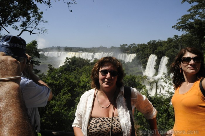 Anita augstākajā skatpunktā pie Iguazu ūdenskrituma - Estacion Paseo Superior - www.traveltime.lv Anita augstākajā skatpunktā pie Iguazu ūdenskrituma - Estacion Paseo Superior - www.traveltime.lv 89356