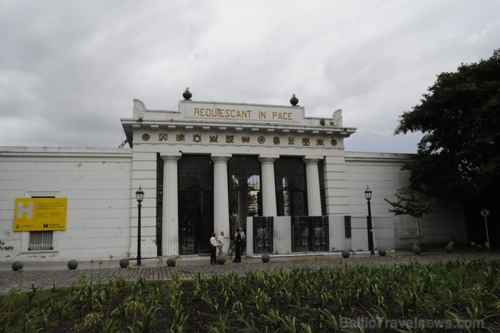 Recoleta Kapi. No visām pilsētām, kur TRAVEL TIME īpašnieks bijis, šie ir vieni no retajiem kapiem, ko jebkad nācies apskatīt - www.traveltime.lv Recoleta Kapi. No visām pilsētām, kur TRAVEL TIME īpašnieks bijis, šie ir vieni no retajiem kapiem, ko jebkad nācies apskatīt - www.traveltime.lv 89364