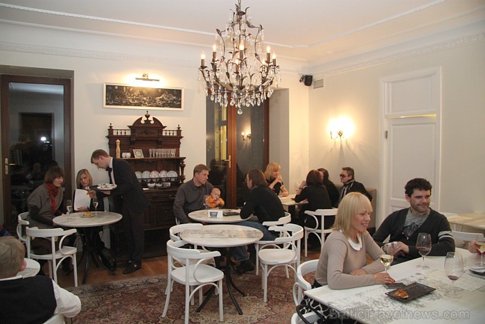 Restorānu tīkls «HEs Group» ar oficiālu pasākumu atver 6.03.2013 Rīgā jaunu restorānu-bistro «Priedaine» (Strēlnieku ielā 1A) - www.bistropriedaine.lv Restorānu tīkls «HEs Group» ar oficiālu pasākumu atver 6.03.2013 Rīgā jaunu restorānu-bistro «Priedaine» (Strēlnieku ielā 1A) - www.bistropriedaine.lv 89497