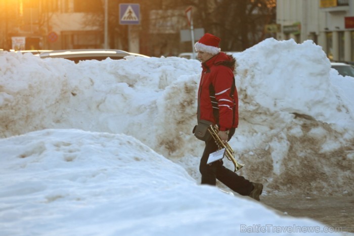 Svētdien, 2013. gada 9. martā, Siguldas Ziemas festivāla ietvaros norisinājies Ziemas festivāla karnevāls. Foto: Juris Ķilkuts, FotoAtelje.lv Svētdien, 2013. gada 9. martā, Siguldas Ziemas festivāla ietvaros norisinājies Ziemas festivāla karnevāls. Foto: Juris Ķilkuts, FotoAtelje.lv 90129