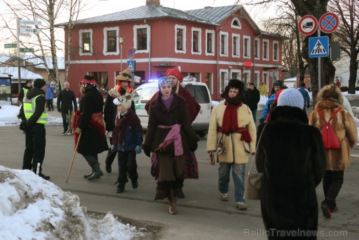 Svētdien, 2013. gada 9. martā, Siguldas Ziemas festivāla ietvaros norisinājies Ziemas festivāla karnevāls. Foto: Juris Ķilkuts, FotoAtelje.lv Svētdien, 2013. gada 9. martā, Siguldas Ziemas festivāla ietvaros norisinājies Ziemas festivāla karnevāls. Foto: Juris Ķilkuts, FotoAtelje.lv 90131