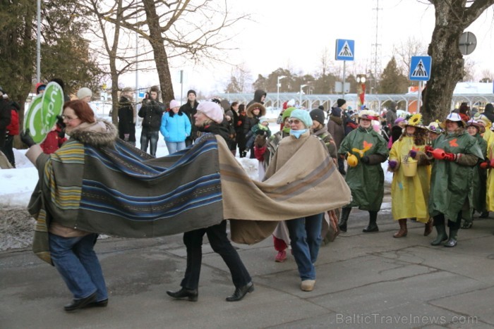 Svētdien, 2013. gada 9. martā, Siguldas Ziemas festivāla ietvaros norisinājies Ziemas festivāla karnevāls. Foto: Juris Ķilkuts, FotoAtelje.lv Svētdien, 2013. gada 9. martā, Siguldas Ziemas festivāla ietvaros norisinājies Ziemas festivāla karnevāls. Foto: Juris Ķilkuts, FotoAtelje.lv 90137