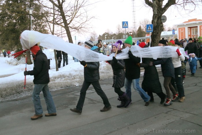 Svētdien, 2013. gada 9. martā, Siguldas Ziemas festivāla ietvaros norisinājies Ziemas festivāla karnevāls. Foto: Juris Ķilkuts, FotoAtelje.lv Svētdien, 2013. gada 9. martā, Siguldas Ziemas festivāla ietvaros norisinājies Ziemas festivāla karnevāls. Foto: Juris Ķilkuts, FotoAtelje.lv 90144