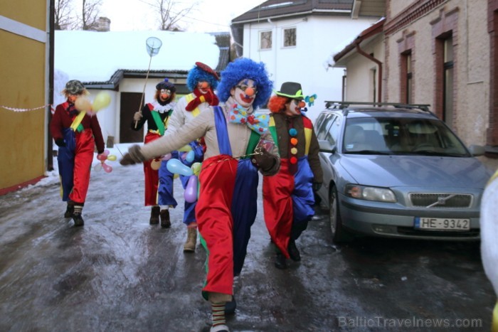 Svētdien, 2013. gada 9. martā, Siguldas Ziemas festivāla ietvaros norisinājies Ziemas festivāla karnevāls. Foto: Juris Ķilkuts, FotoAtelje.lv Svētdien, 2013. gada 9. martā, Siguldas Ziemas festivāla ietvaros norisinājies Ziemas festivāla karnevāls. Foto: Juris Ķilkuts, FotoAtelje.lv 90146