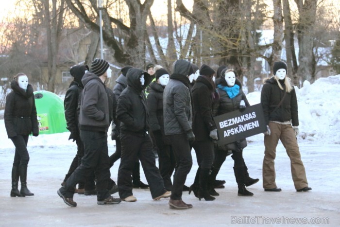 Svētdien, 2013. gada 9. martā, Siguldas Ziemas festivāla ietvaros norisinājies Ziemas festivāla karnevāls. Foto: Juris Ķilkuts, FotoAtelje.lv Svētdien, 2013. gada 9. martā, Siguldas Ziemas festivāla ietvaros norisinājies Ziemas festivāla karnevāls. Foto: Juris Ķilkuts, FotoAtelje.lv 90149