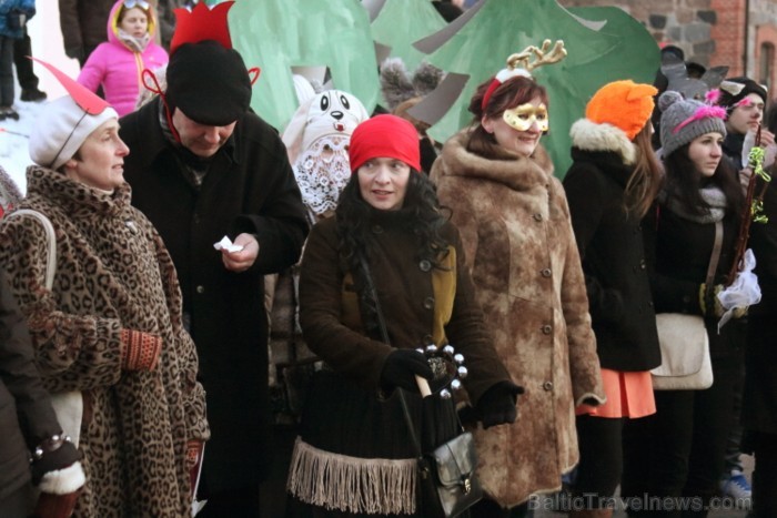 Svētdien, 2013. gada 9. martā, Siguldas Ziemas festivāla ietvaros norisinājies Ziemas festivāla karnevāls. Foto: Juris Ķilkuts, FotoAtelje.lv Svētdien, 2013. gada 9. martā, Siguldas Ziemas festivāla ietvaros norisinājies Ziemas festivāla karnevāls. Foto: Juris Ķilkuts, FotoAtelje.lv 90155