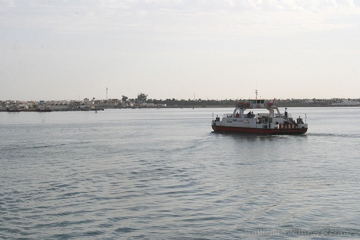 Pēc viesošanās uz Tunisijas lielākās salas Džerba, no Ajim ostas ar prāmji dodamies atpakaļ uz kontinentu, lai turpinātu apceļot dienvidu Tunisiju. Nā Pēc viesošanās uz Tunisijas lielākās salas Džerba, no Ajim ostas ar prāmji dodamies atpakaļ uz kontinentu, lai turpinātu apceļot dienvidu Tunisiju. Nā 90469
