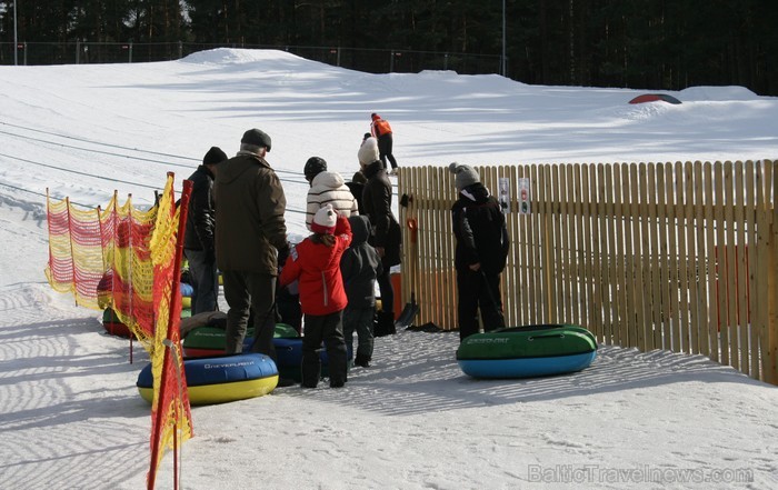 Sniega Parkā Mežaparkā vēl iespējams baudīt ziemas priekus, ko aktīvi izmanto gan bērni, gan pieaugušie
www.sniegaparks.lv Sniega Parkā Mežaparkā vēl iespējams baudīt ziemas priekus, ko aktīvi izmanto gan bērni, gan pieaugušie
www.sniegaparks.lv 91168