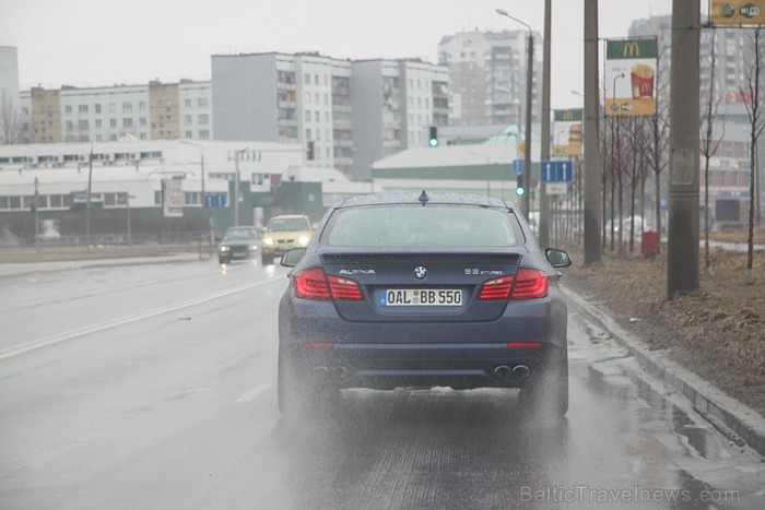 Pirmo reizi Latvijā BMW Alpina piedāvāja 11.04.2013 vienlaicīgi testēt 4 modeļus (D5, B5, B6 un B7) ar www.inchcape-bmauto.lv atbalstu Pirmo reizi Latvijā BMW Alpina piedāvāja 11.04.2013 vienlaicīgi testēt 4 modeļus (D5, B5, B6 un B7) ar www.inchcape-bmauto.lv atbalstu 91795