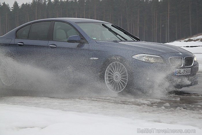 Pirmo reizi Latvijā BMW Alpina piedāvāja 11.04.2013 vienlaicīgi testēt 4 modeļus (D5, B5, B6 un B7) ar www.inchcape-bmauto.lv atbalstu Pirmo reizi Latvijā BMW Alpina piedāvāja 11.04.2013 vienlaicīgi testēt 4 modeļus (D5, B5, B6 un B7) ar www.inchcape-bmauto.lv atbalstu 91804