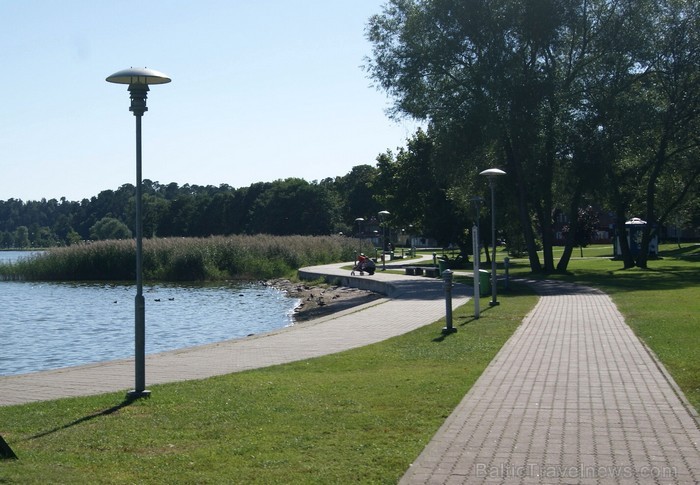 Jau pavisam drīz gan ceļotāji no Latvijas, gan citām valstīm atkal dosies apskatīt unikālo dabas veidojumu - Kuršu kāpu www.visitlithuania.net Jau pavisam drīz gan ceļotāji no Latvijas, gan citām valstīm atkal dosies apskatīt unikālo dabas veidojumu - Kuršu kāpu www.visitlithuania.net 92038