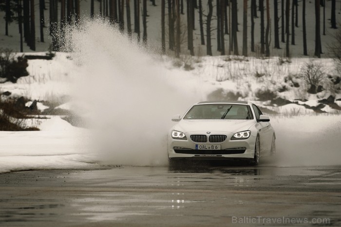 Travelnews.lv redakcija testē BMW Alpina modeļus sporta kompleksā 333. Foto: Juris Ķilkuts, www.fotoatelje.lv Travelnews.lv redakcija testē BMW Alpina modeļus sporta kompleksā 333. Foto: Juris Ķilkuts, www.fotoatelje.lv 92125