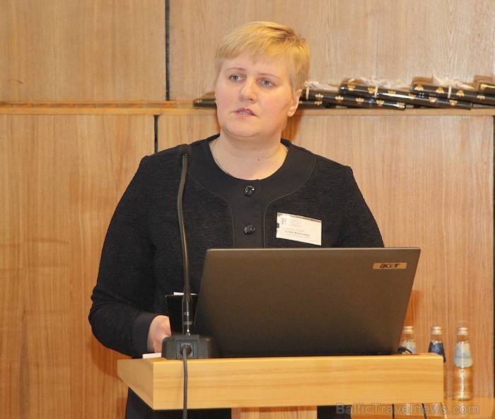 Daugavpils TIC vadītāja Lolita Kozlovska ar referātu - «Daugavpils Latgales un pārrobežu tūrisma maršrutu krustpunktā» Daugavpils TIC vadītāja Lolita Kozlovska ar referātu - «Daugavpils Latgales un pārrobežu tūrisma maršrutu krustpunktā» 93219