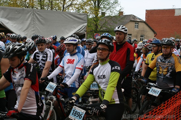 2013. gada pirmais SEB MTB posma starts tika dots Cēsīs, lai jau tālāk riteņbraucēji varētu doties līdz pat Valmierai. 2013. gada pirmais SEB MTB posma starts tika dots Cēsīs, lai jau tālāk riteņbraucēji varētu doties līdz pat Valmierai. 93988