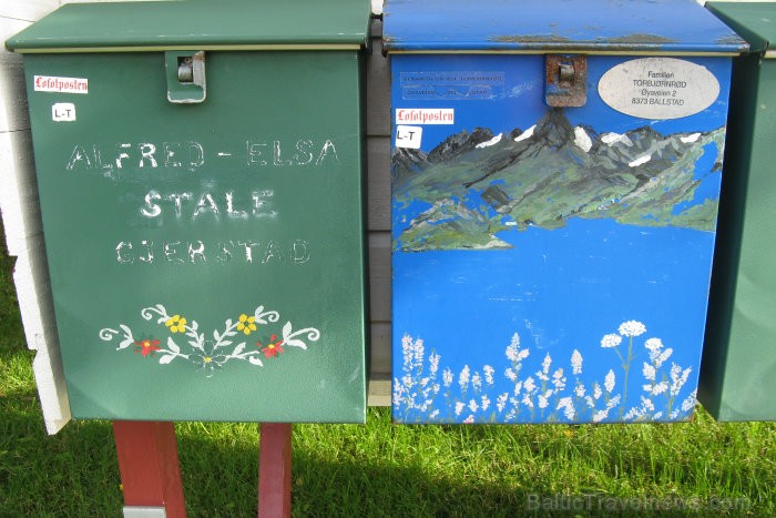 Ne tikai pašu mājinieku, bet noteikti arī pastnieka ikdiena paveras jautrākā noskaņojumā, sastopoties ar šādām apgleznotām pastkastītēm. Ne tikai pašu mājinieku, bet noteikti arī pastnieka ikdiena paveras jautrākā noskaņojumā, sastopoties ar šādām apgleznotām pastkastītēm. 94289