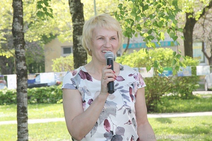 Gulbene 18. maijā aicināja visus interesentus uz vasaras tūrisma sezonas atklāšanu. Foto sponsors: www.milmani.blogspot.com Gulbene 18. maijā aicināja visus interesentus uz vasaras tūrisma sezonas atklāšanu. Foto sponsors: www.milmani.blogspot.com 94467