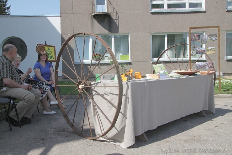 Gulbene 18. maijā aicināja visus interesentus uz vasaras tūrisma sezonas atklāšanu. Foto sponsors: www.milmani.blogspot.com Gulbene 18. maijā aicināja visus interesentus uz vasaras tūrisma sezonas atklāšanu. Foto sponsors: www.milmani.blogspot.com 94469