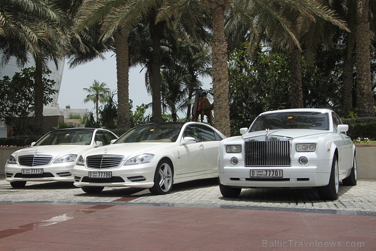 Travelnews.lv apmeklē pasaules populāro luksus viesnīcu Burj Al Arab, kas atrodas Dubaijā. Foto sponsors: www.GoAdventure.lv 94615