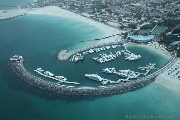 Travelnews.lv apmeklē pasaules populāro luksus viesnīcu Burj Al Arab, kas atrodas Dubaijā. Foto sponsors: www.GoAdventure.lv 94630
