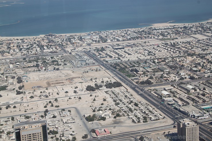 Skats no pasaules augstākās celtnes Burj Khalifa 124 stāva (pavisam 163 stāvi). Foto sponsors:  www.goadventure.lv 95234