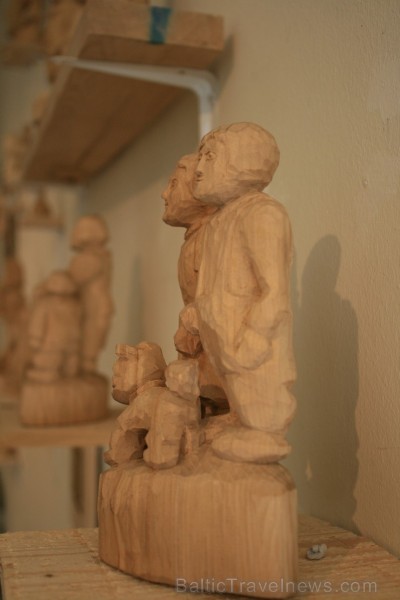 2006. gada pavasarī tika atklāta jaunā krājumu ēka, kurā atrodas arī Izstāžu zāle, tāpēc ik mēnesi muzejā iespējams apskatīt divas jaunas mākslas izst 2006. gada pavasarī tika atklāta jaunā krājumu ēka, kurā atrodas arī Izstāžu zāle, tāpēc ik mēnesi muzejā iespējams apskatīt divas jaunas mākslas izst 95305