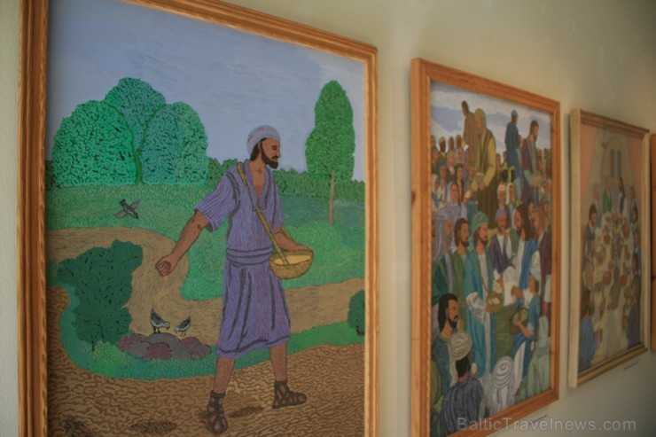 2006. gada pavasarī tika atklāta jaunā krājumu ēka, kurā atrodas arī Izstāžu zāle, tāpēc ik mēnesi muzejā iespējams apskatīt divas jaunas mākslas izst 2006. gada pavasarī tika atklāta jaunā krājumu ēka, kurā atrodas arī Izstāžu zāle, tāpēc ik mēnesi muzejā iespējams apskatīt divas jaunas mākslas izst 95307