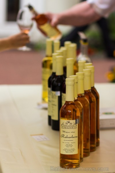 2013. gada 27. un 28. jūnijā viesnīcas Konventa Sēta iekšpagalmā notiek tradicionālais Vīna festivāls 2013 www.vinafestivals.lv 2013. gada 27. un 28. jūnijā viesnīcas Konventa Sēta iekšpagalmā notiek tradicionālais Vīna festivāls 2013 www.vinafestivals.lv 97271