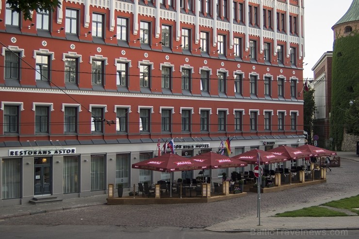 Viesnīcas Astor Rīga Hotel (www.astorrigahotel.lv) jaunā terase restorāns ir vieta, kur satikties, apspriesties, atcerēties, atpūsties un garšīgi paēs Viesnīcas Astor Rīga Hotel (www.astorrigahotel.lv) jaunā terase restorāns ir vieta, kur satikties, apspriesties, atcerēties, atpūsties un garšīgi paēs 97579