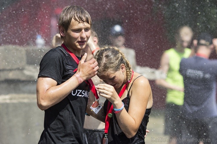 Daugavas stadionā notiek pēdējie XXV Vispārējo latviešu Dziesmu un XV Deju svētku deju lieluzveduma Tēvu laipa mēģinājumi, kuros piedalās 600 visu pa Daugavas stadionā notiek pēdējie XXV Vispārējo latviešu Dziesmu un XV Deju svētku deju lieluzveduma Tēvu laipa mēģinājumi, kuros piedalās 600 visu pa 97892