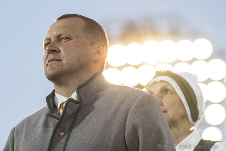 4. jūlijā Daugavas stadionā notika XXV Vispārējo latviešu Dziesmu un XV Deju svētku deju lieluzveduma Tēvu laipa ģenerālmēģinājums, kurā piedalījās 60 4. jūlijā Daugavas stadionā notika XXV Vispārējo latviešu Dziesmu un XV Deju svētku deju lieluzveduma Tēvu laipa ģenerālmēģinājums, kurā piedalījās 60 97935