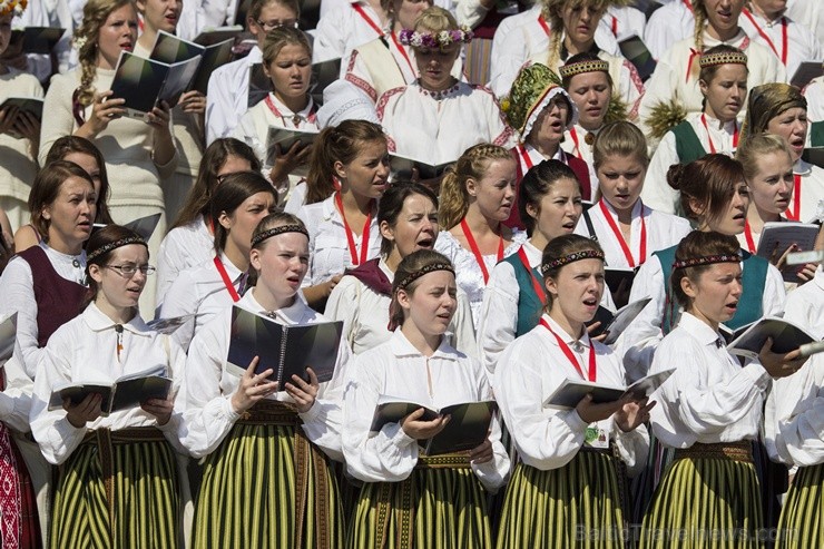 Sestdien, 6. jūlijā notika XXV Vispārējo latviešu Dziesmu un XV Deju svētku Noslēguma koncerta Līgo ģenerālmēģinājumi Sestdien, 6. jūlijā notika XXV Vispārējo latviešu Dziesmu un XV Deju svētku Noslēguma koncerta Līgo ģenerālmēģinājumi 98236