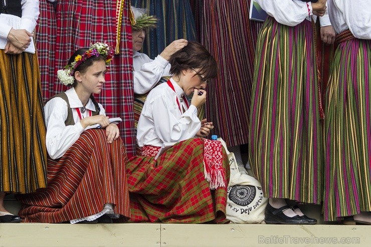 Sestdien, 6. jūlijā notika XXV Vispārējo latviešu Dziesmu un XV Deju svētku Noslēguma koncerta Līgo ģenerālmēģinājumi Sestdien, 6. jūlijā notika XXV Vispārējo latviešu Dziesmu un XV Deju svētku Noslēguma koncerta Līgo ģenerālmēģinājumi 98242