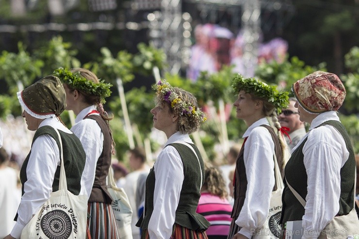 Sestdien, 6. jūlijā notika XXV Vispārējo latviešu Dziesmu un XV Deju svētku Noslēguma koncerta Līgo ģenerālmēģinājumi Sestdien, 6. jūlijā notika XXV Vispārējo latviešu Dziesmu un XV Deju svētku Noslēguma koncerta Līgo ģenerālmēģinājumi 98245