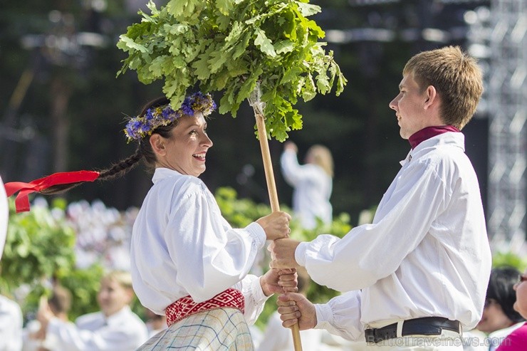 Sestdien, 6. jūlijā notika XXV Vispārējo latviešu Dziesmu un XV Deju svētku Noslēguma koncerta Līgo ģenerālmēģinājumi Sestdien, 6. jūlijā notika XXV Vispārējo latviešu Dziesmu un XV Deju svētku Noslēguma koncerta Līgo ģenerālmēģinājumi 98249