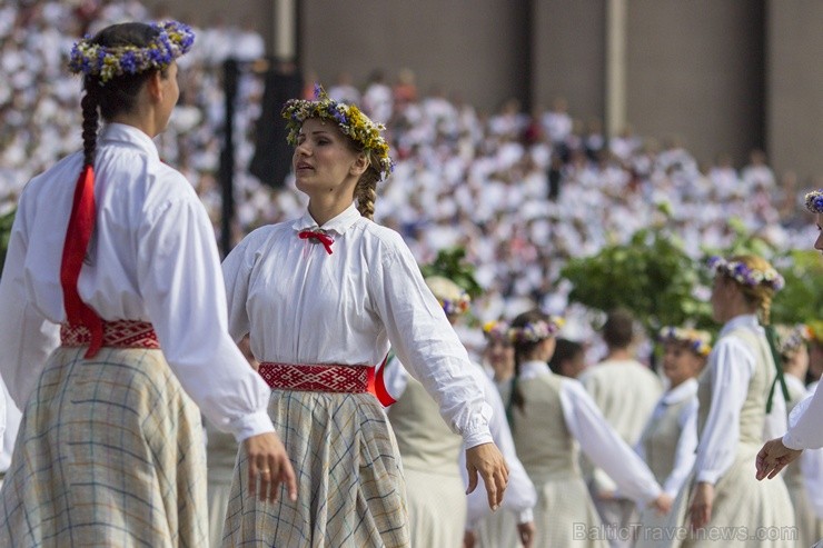 Sestdien, 6. jūlijā notika XXV Vispārējo latviešu Dziesmu un XV Deju svētku Noslēguma koncerta Līgo ģenerālmēģinājumi Sestdien, 6. jūlijā notika XXV Vispārējo latviešu Dziesmu un XV Deju svētku Noslēguma koncerta Līgo ģenerālmēģinājumi 98254