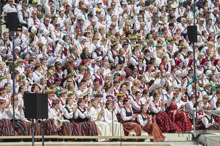 Sestdien, 6. jūlijā notika XXV Vispārējo latviešu Dziesmu un XV Deju svētku Noslēguma koncerta Līgo ģenerālmēģinājumi Sestdien, 6. jūlijā notika XXV Vispārējo latviešu Dziesmu un XV Deju svētku Noslēguma koncerta Līgo ģenerālmēģinājumi 98259