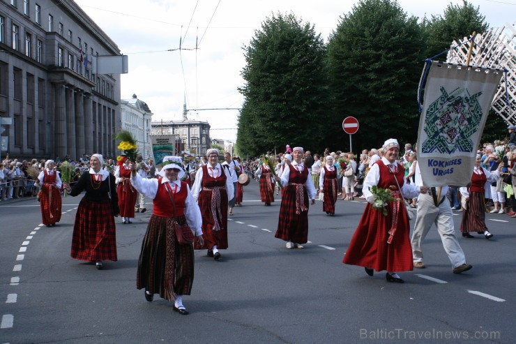 XXV Vispārējo latviešu Dziesmu un XV Deju svētku gājiens - bildēs meklē sevi vai savu kolektīvu. XXV Vispārējo latviešu Dziesmu un XV Deju svētku gājiens - bildēs meklē sevi vai savu kolektīvu. 98486