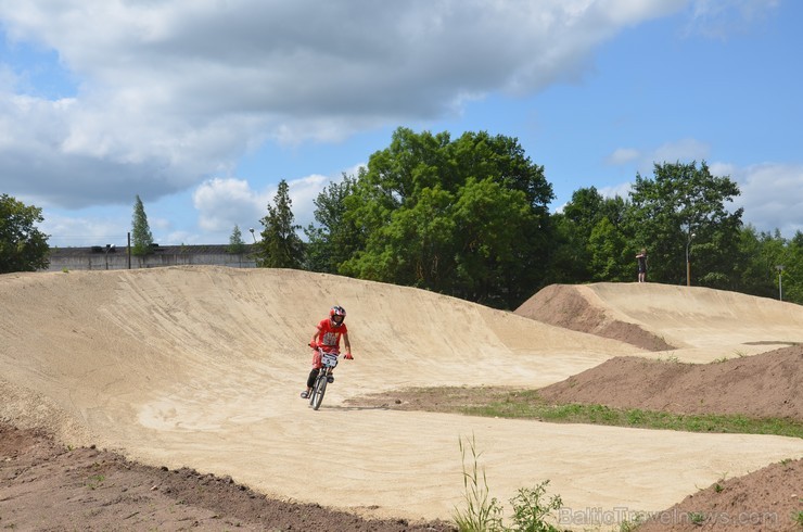 6. jūlijā plkst. 12.00 Preiļu pilsētā pie parka dīķiem tika atklāta aktīvās atpūtas zona un jauna BMX velotrase, kas vietējiem reģiona bērniem un jaun 6. jūlijā plkst. 12.00 Preiļu pilsētā pie parka dīķiem tika atklāta aktīvās atpūtas zona un jauna BMX velotrase, kas vietējiem reģiona bērniem un jaun 98789