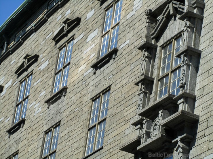 Īpašu sajūtu Oslo uzbur tās dažādās ēkas - ejot pa ielu, ir vērts pacelt galvu un pievērst uzmanību detaļām. Īpašu sajūtu Oslo uzbur tās dažādās ēkas - ejot pa ielu, ir vērts pacelt galvu un pievērst uzmanību detaļām. 99068